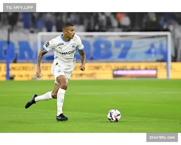 格林伍德在马赛战术体系中扮演什么角色，为何体系放大了他的短板