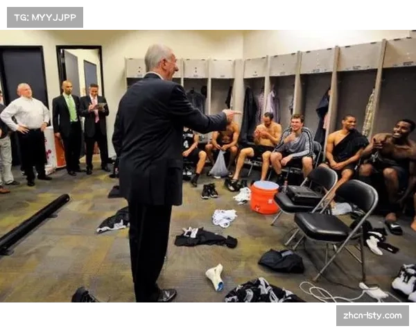 降级区球队的更衣室：战术板前的最后一次动员与无奈